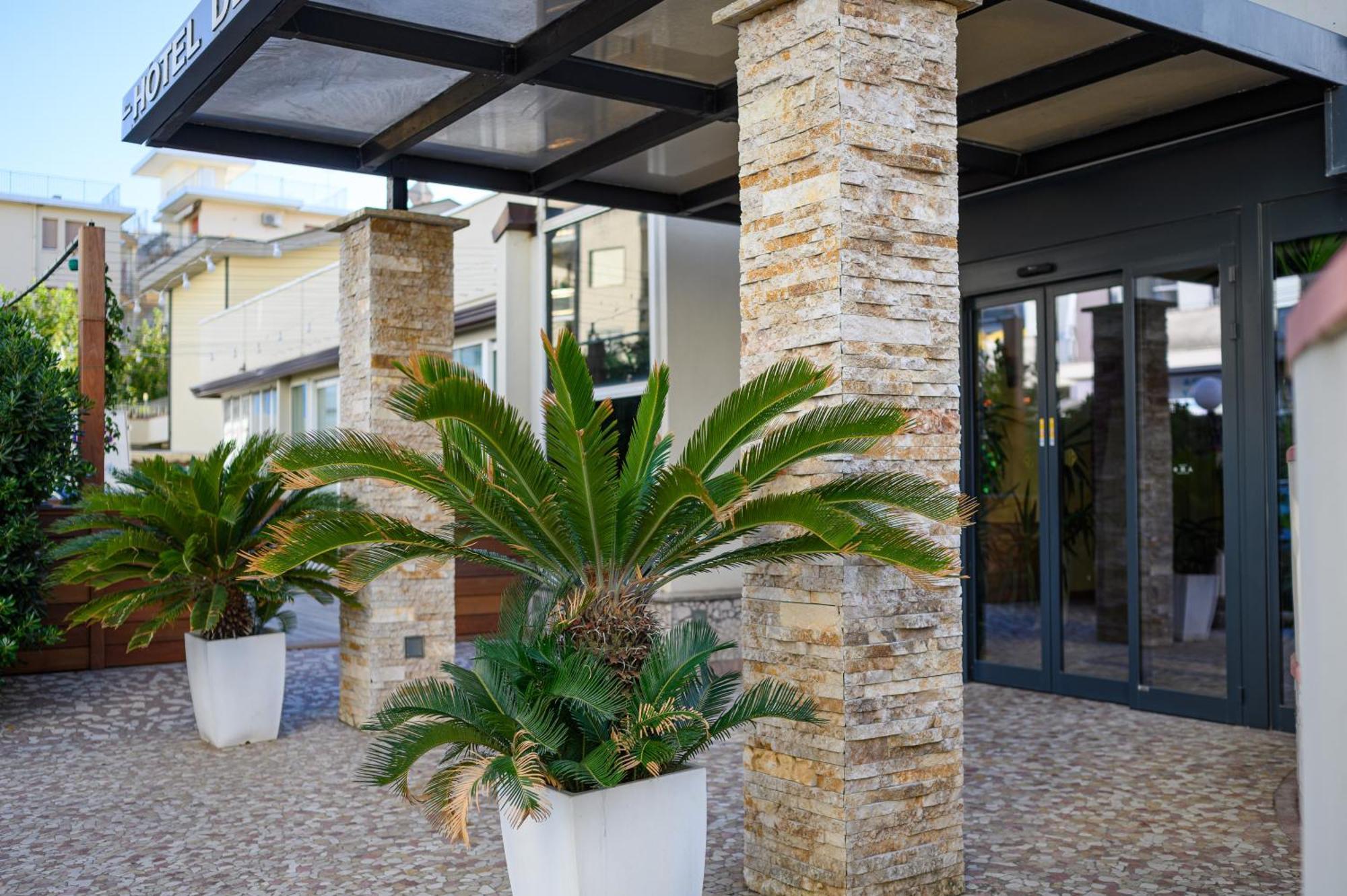 Hotel De Paris Lido Di Savio Exterior photo